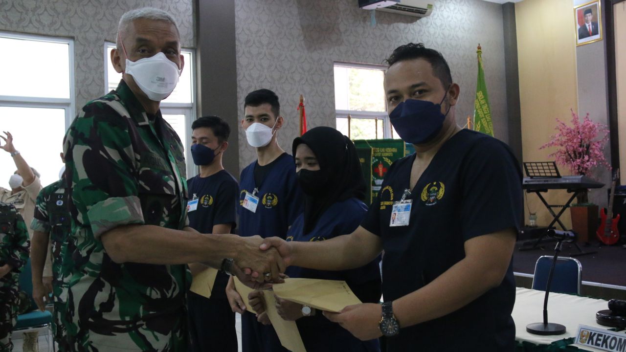 Penutupan Pelatihan Dialisis Bagi Perawat Angkatan X di RSPAD Gatot Soebroto